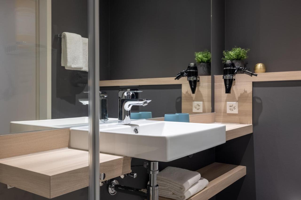 Radisson Hotel & Suites Zurich Opfikon-Glattbrugg Εξωτερικό φωτογραφία